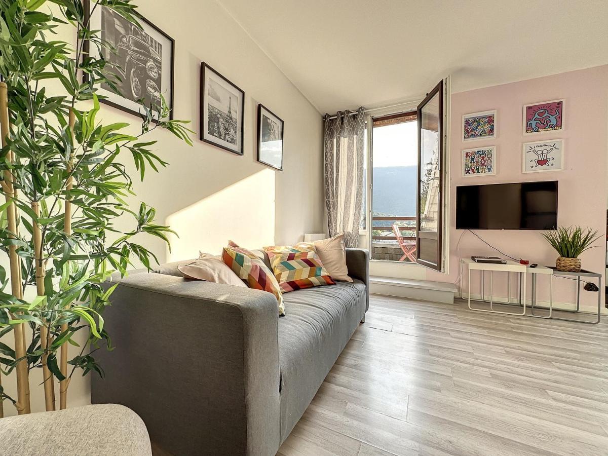 Charmant Appartement Avec Terrasse Parking Ispagnac Exterior foto